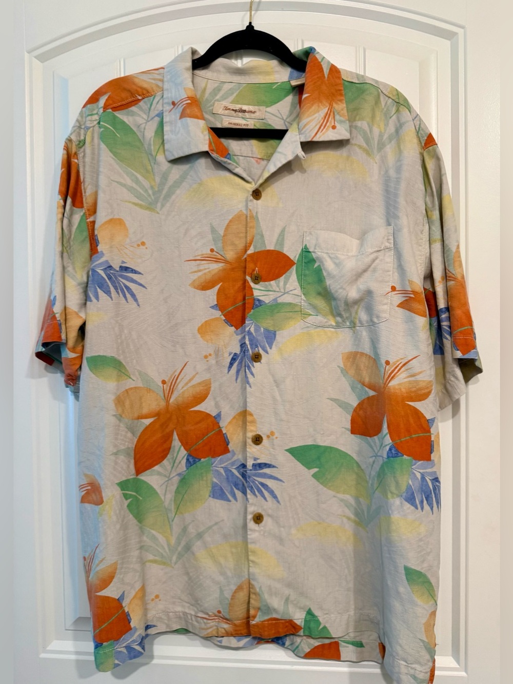 Tommy Bahama Orange & Green Silk Floral Short Sleeve Button-Up Shirt